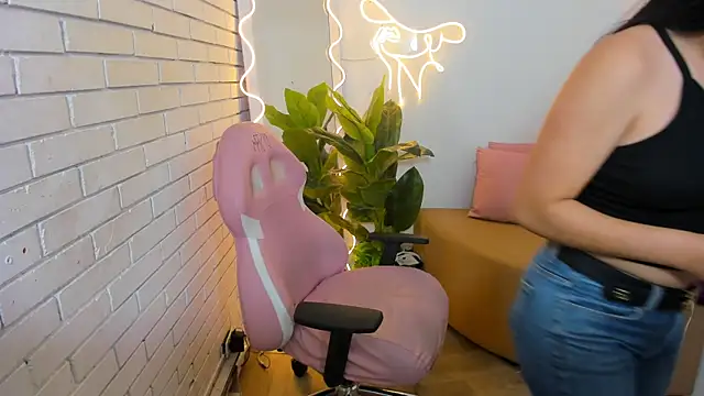 Chiara tay online show from 16, 2, 2025