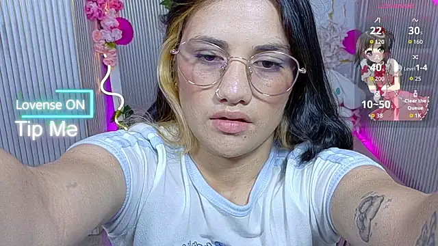 Snapshot of Chiara_tay chatting on 3, 6, 2026 Chiara tay online show from 3, 6, 2026
