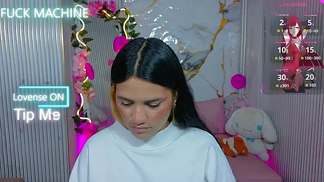 Snapshot of Chiara_tay chatting on 10, 6, 2026 Chiara tay online show from 10, 6, 2026