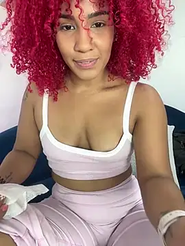 Snapshot of RubyRossel chatting on 11, 4, 2026 RubyRossel online show from 11, 4, 2026