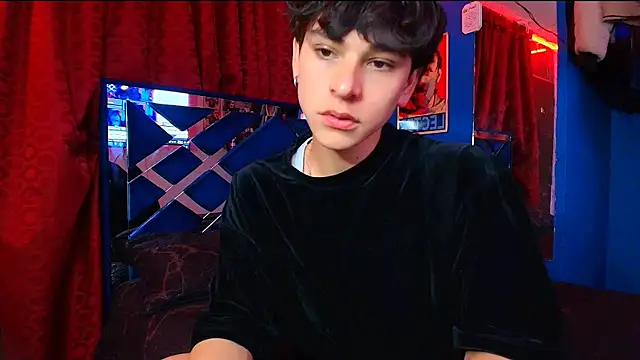 Luke Howland online show from 4, 11, 2025