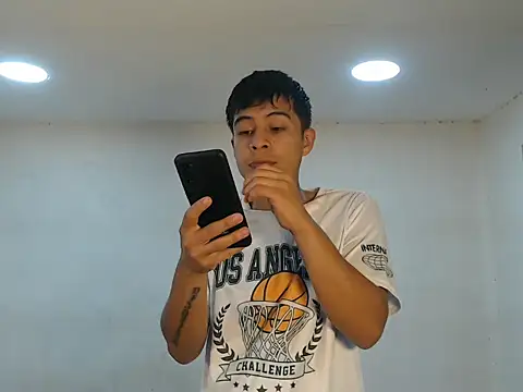 Snapshot of danielitopapuu chatting on 22, 10, 2025 danielitopapuu online show from 22, 10, 2025