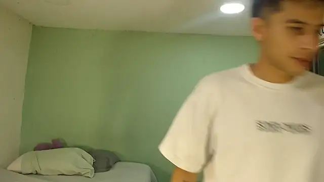 Snapshot of danielitopapuu chatting on 25, 2, 2026 danielitopapuu online show from 25, 2, 2026