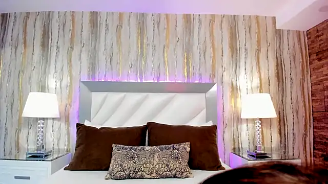 SophiaLaurens online show from 6, 2, 2025