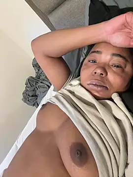 JCCaramelbarbie1 online show from 13, 1, 2025