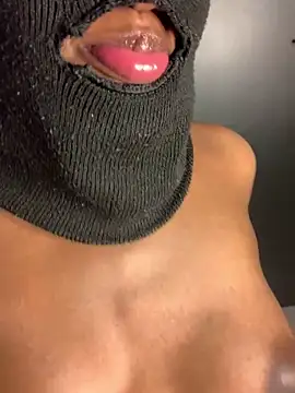 Snapshot of Africanbootie chatting on 8, 1, 2025 Africanbootie online show from 8, 1, 2025