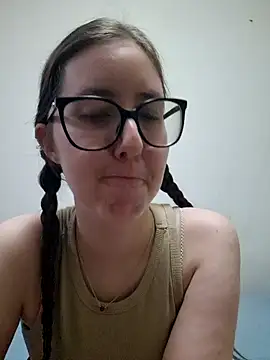 Snapshot of Sarah459 chatting on 3, 2, 2026 Sarah459 online show from 3, 2, 2026