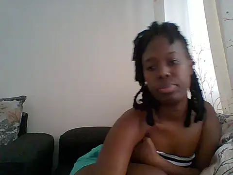 Snapshot of Oliviia_ chatting on 9, 9, 2025 Oliviia  online show from 9, 9, 2025