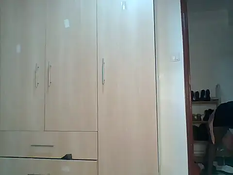 Snapshot of Oliviia_ chatting on 4, 10, 2025 Oliviia  online show from 4, 10, 2025