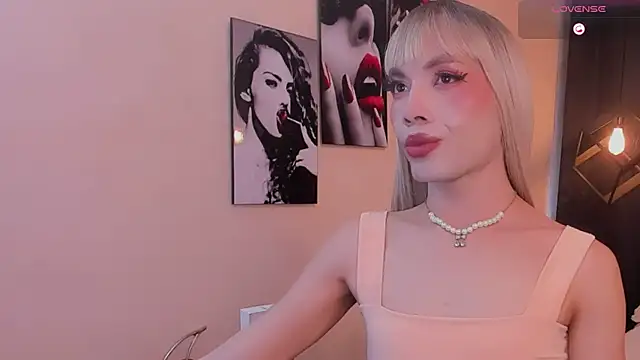 Megan Do Santos online show from 1, 2, 2025