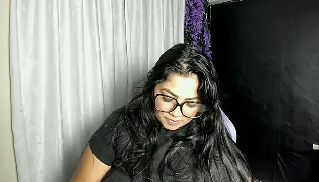 Snapshot of AvrilRizoX chatting on 1, 5, 2026 AvrilRizoX online show from 1, 5, 2026
