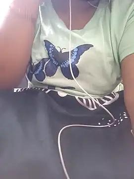 Snapshot of Aishu-tamil09 chatting on 9, 12, 2024 Aishu-tamil09 online show from 9, 12, 2024