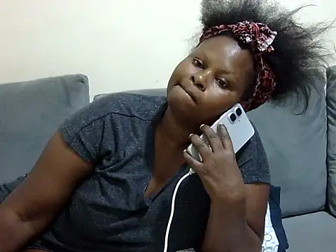 Snapshot of Pretty_lilly02 chatting on 17, 5, 2026 Pretty lilly02 online show from 17, 5, 2026