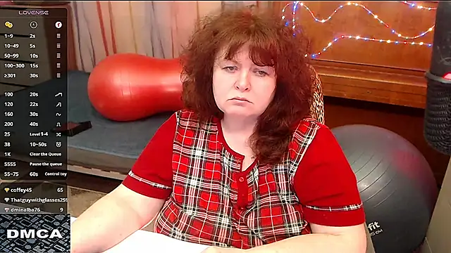 Snapshot of RoseRed69 chatting on 11, 3, 2025 RoseRed69 online show from 11, 3, 2025