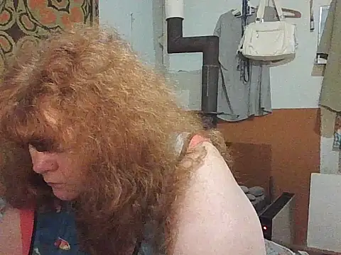 Snapshot of RoseRed69 chatting on 29, 9, 2025 RoseRed69 online show from 29, 9, 2025