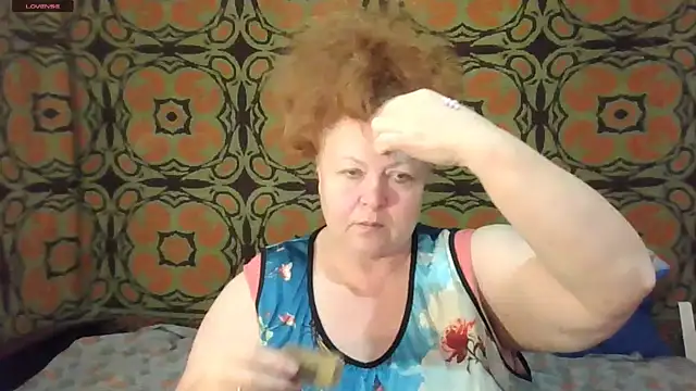 Snapshot of RoseRed69 chatting on 11, 10, 2025 RoseRed69 online show from 11, 10, 2025