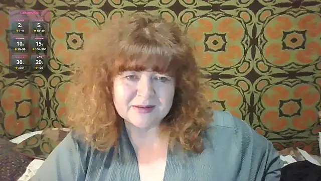 Snapshot of RoseRed69 chatting on 17, 10, 2025 RoseRed69 online show from 17, 10, 2025