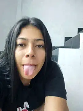 Snapshot of caro_sweett chatting on 22, 12, 2024 caro sweett online show from 22, 12, 2024