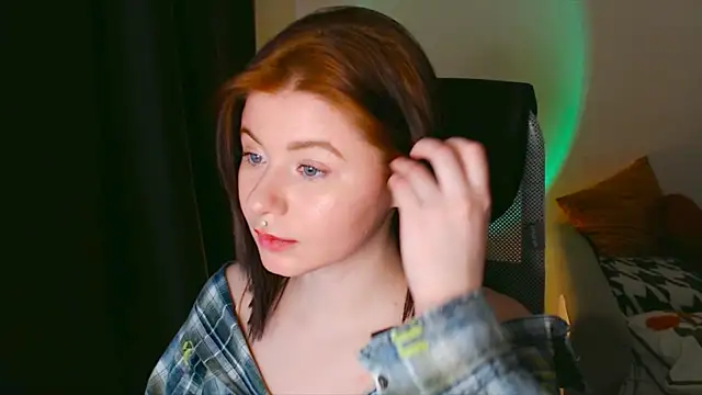 Snapshot of xoxoavi chatting on 7, 1, 2025 xoxoavi online show from 7, 1, 2025