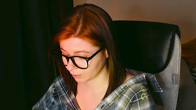 Snapshot of xoxoavi chatting on 8, 1, 2025 xoxoavi online show from 8, 1, 2025