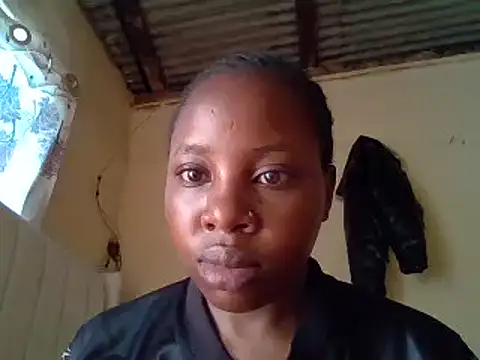 Queen loveer online show from 15, 3, 2025