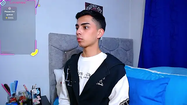 OwenBluee online show from 7, 11, 2025