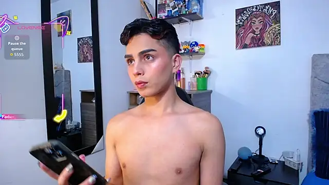 OwenBluee online show from 4, 4, 2026