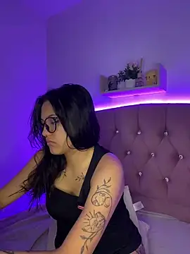 Snapshot of angellique_22 chatting on 17, 1, 2025 angellique 22 online show from 17, 1, 2025