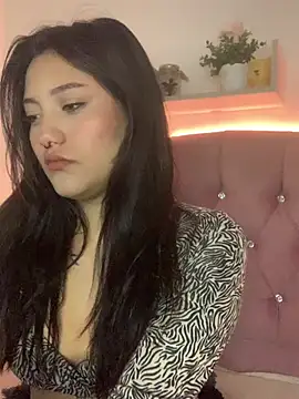 Snapshot of angellique_22 chatting on 27, 2, 2025 angellique 22 online show from 27, 2, 2025