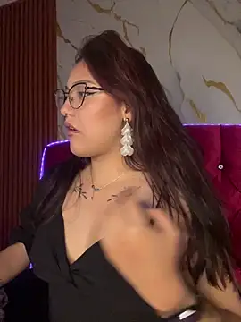 Snapshot of angellique_22 chatting on 26, 3, 2026 angellique 22 online show from 26, 3, 2026