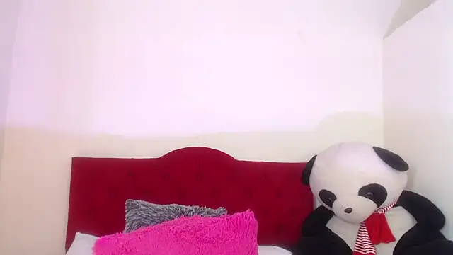 Snapshot of Luluu_08 chatting on 20, 2, 2025 Luluu 08 online show from 20, 2, 2025