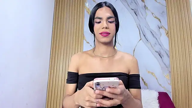 Snapshot of Luluu_08 chatting on 27, 5, 2026 Luluu 08 online show from 27, 5, 2026