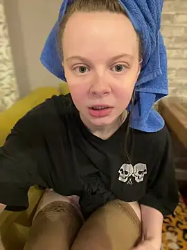 wrenlie online show from 5, 3, 2025