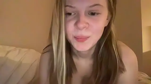 Snapshot of wrenlie chatting on 18, 6, 2026 wrenlie online show from 18, 6, 2026