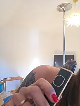 Snapshot of Klamsine chatting on 2, 5, 2026 Klamsine online show from 2, 5, 2026