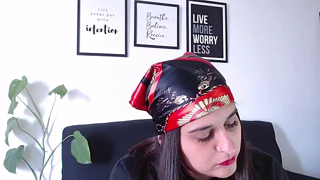 Snapshot of nathcollyns chatting on 11, 11, 2025 nathcollyns online show from 11, 11, 2025