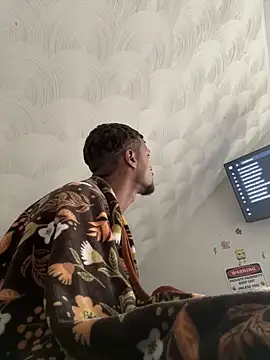 Snapshot of rayyymack chatting on 5, 1, 2025 rayyymack online show from 5, 1, 2025