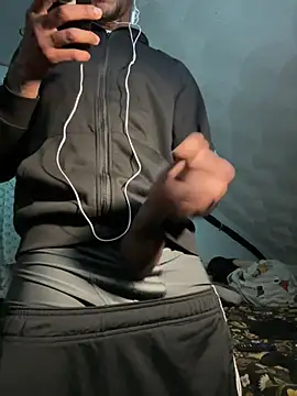 Snapshot of rayyymack chatting on 10, 2, 2025 rayyymack online show from 10, 2, 2025