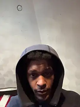 Snapshot of rayyymack chatting on 3, 10, 2025 rayyymack online show from 3, 10, 2025