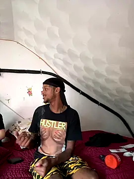 Snapshot of rayyymack chatting on 7, 10, 2025 rayyymack online show from 7, 10, 2025