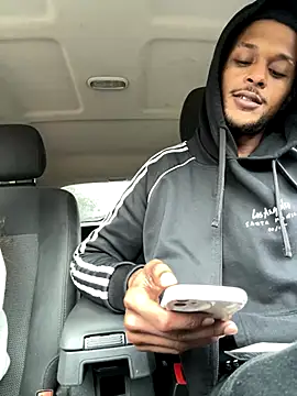 Snapshot of rayyymack chatting on 13, 10, 2025 rayyymack online show from 13, 10, 2025