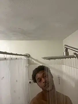 Snapshot of rayyymack chatting on 17, 3, 2026 rayyymack online show from 17, 3, 2026