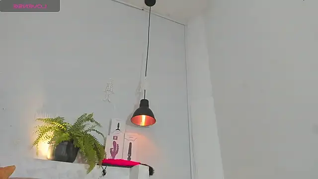 penelope handaos online show from 25, 10, 2025