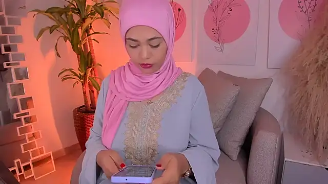 Snapshot of azzahara069 chatting on 3, 3, 2026 azzahara069 online show from 3, 3, 2026