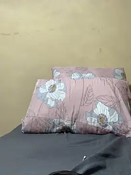 Snapshot of HornyxLadie chatting on 19, 1, 2025 HornyxLadie online show from 19, 1, 2025