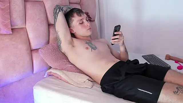 Snapshot of Dylanwhite23_ chatting on 21, 3, 2025 Dylanwhite23 online show from 21, 3, 2025