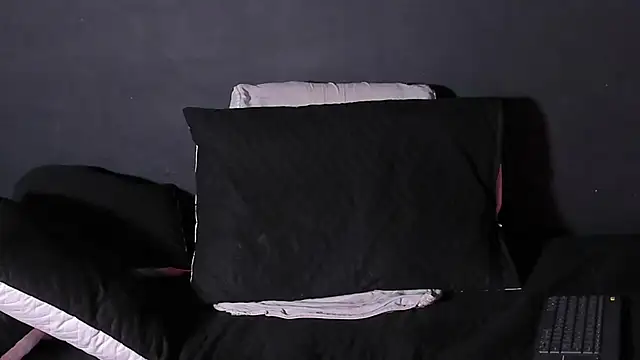 Snapshot of Dylanwhite23_ chatting on 15, 10, 2025 Dylanwhite23 online show from 15, 10, 2025