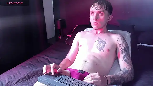 Snapshot of Dylanwhite23_ chatting on 15, 12, 2025 Dylanwhite23 online show from 15, 12, 2025