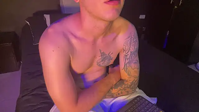 Snapshot of Dylanwhite23_ chatting on 15, 1, 2026 Dylanwhite23 online show from 15, 1, 2026