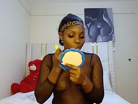 Snapshot of Tamia_love200 chatting on 18, 6, 2026 Tamia love200 online show from 18, 6, 2026
